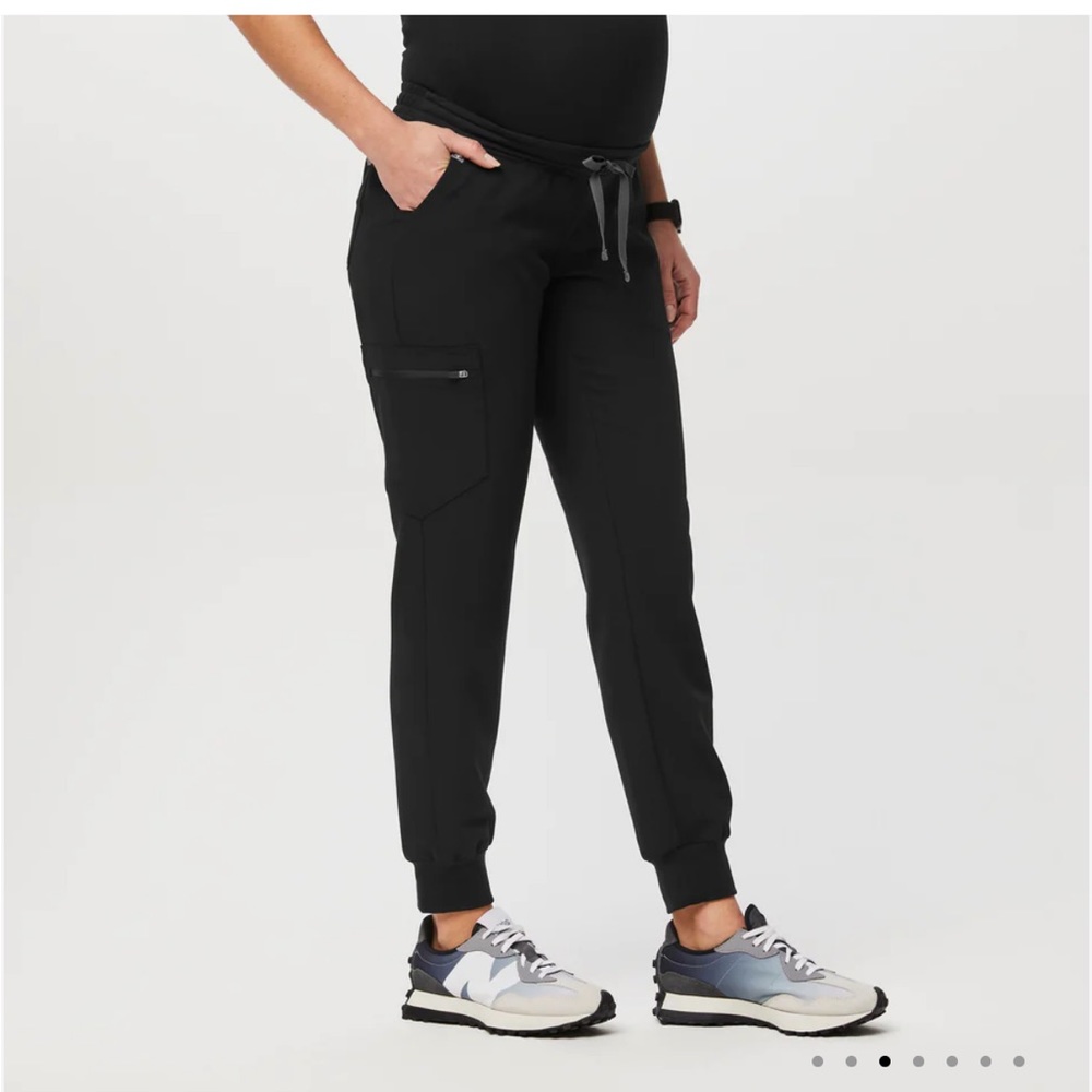 Figs Black Cargo Jogger Pants